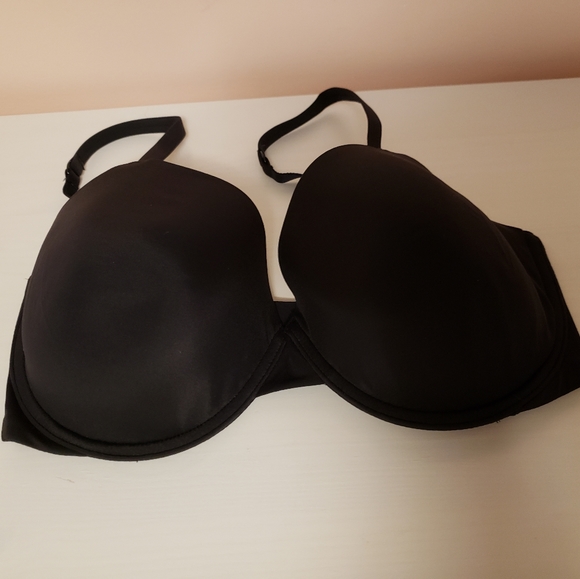 True &Co Body Convertible Underwire T-Shir - Picture 4 of 16